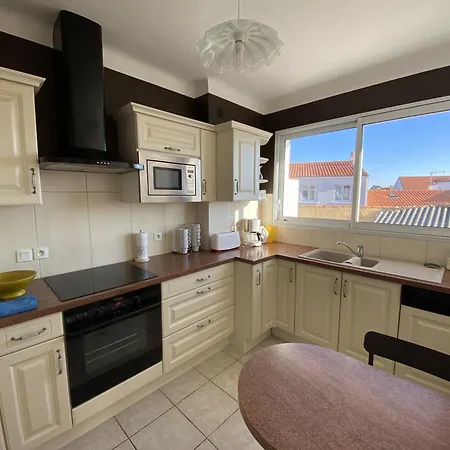 Le Petit Ampere - Proche