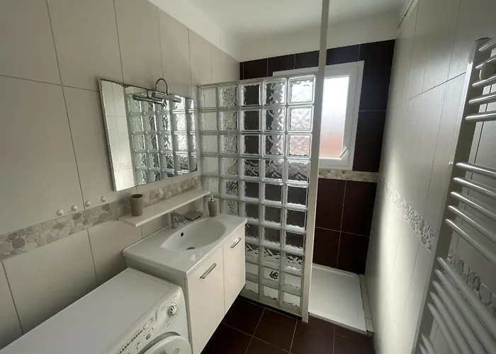 Le Petit Ampere - Proche *